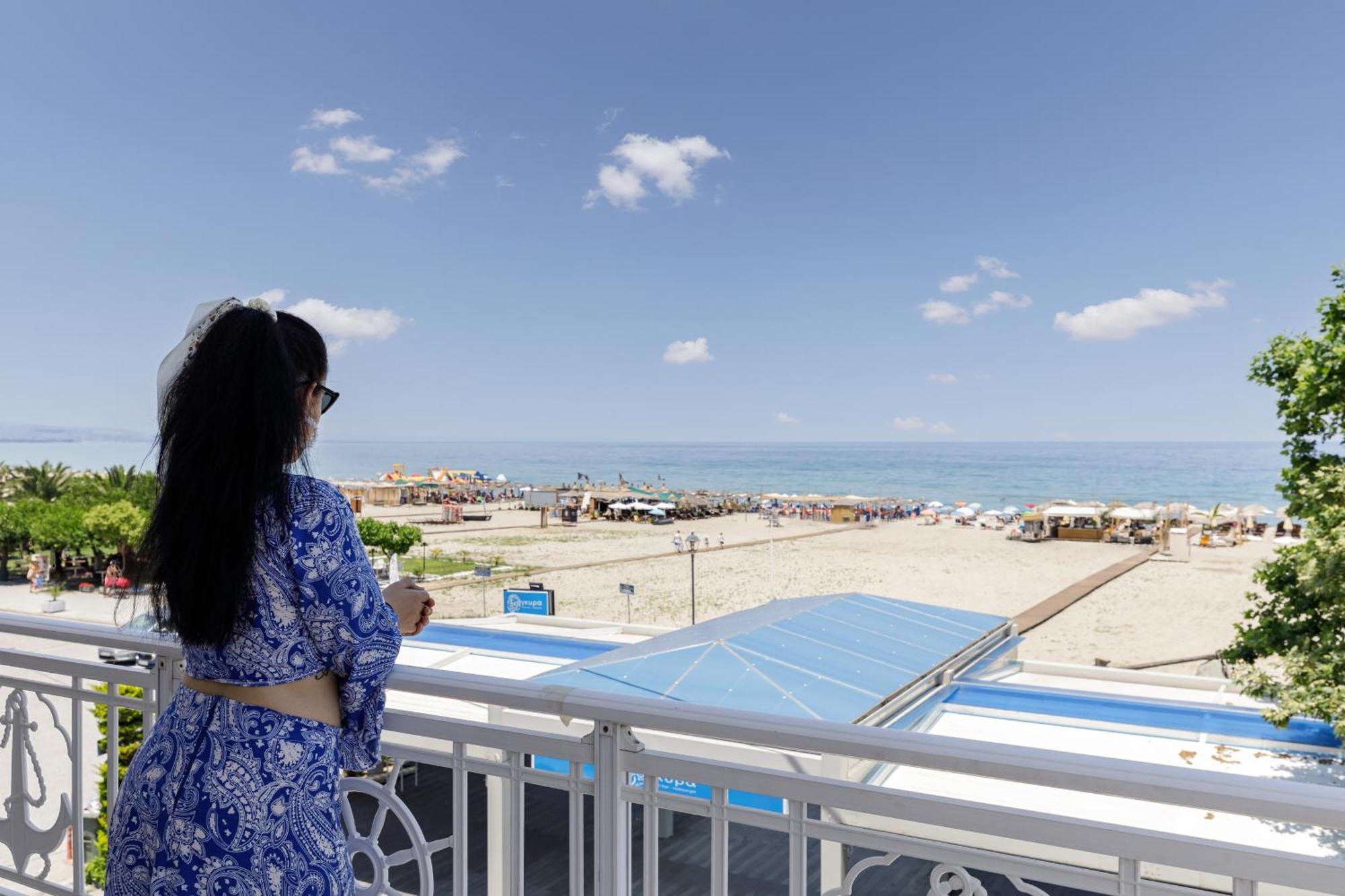Agyra Seaview Hotel By Panel Hospitality Neoi Poroi Exterior photo